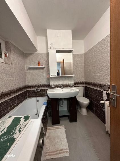 Apartament cu 3 camere decomandat în Bucur Obor