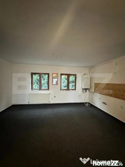 Apartament cu 4 camere decomandat în Semicentral
