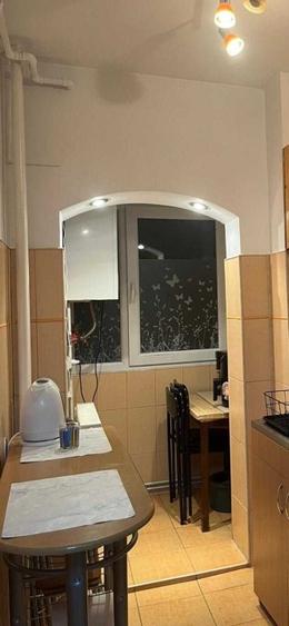 Garsonieră decomandată în Astra