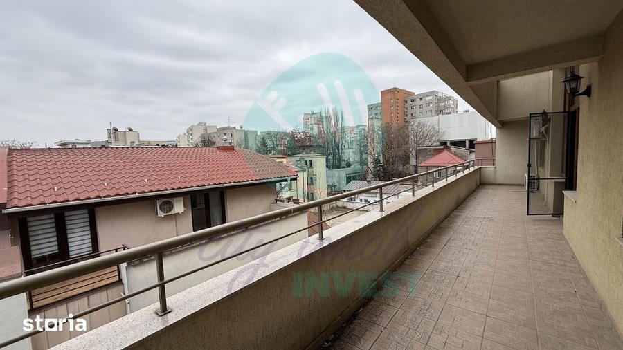 Apartament cu 5 camere în Floreasca