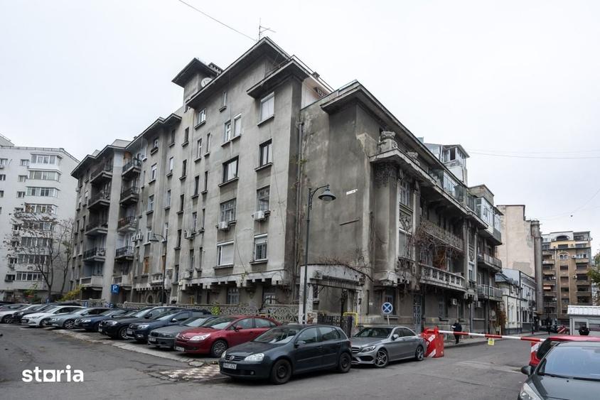 Apartament cu 4 camere în Romană