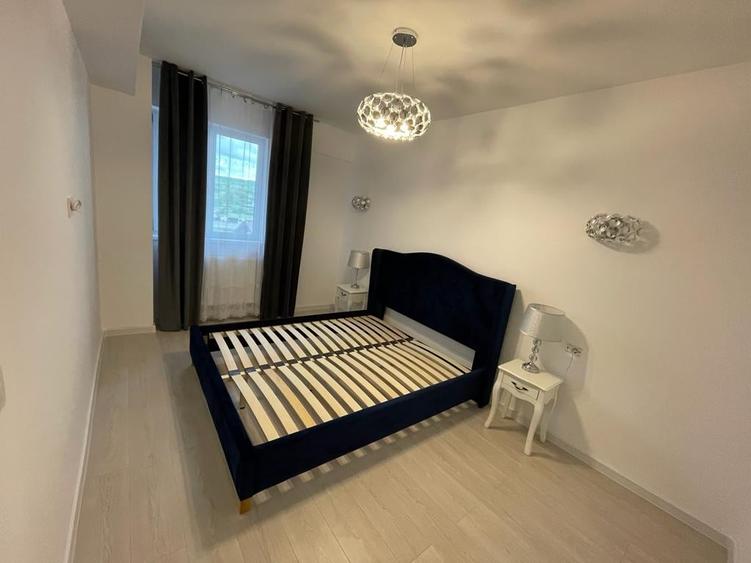 Apartament cu 3 camere nedecomandat în Bucium
