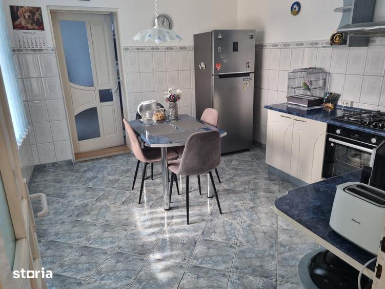 Casă cu 6 camere cu Teren 360 Mp în Ultracentral
