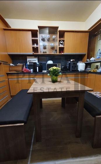 Casă individuală cu 7 camere cu Canalizare în Elisabetin