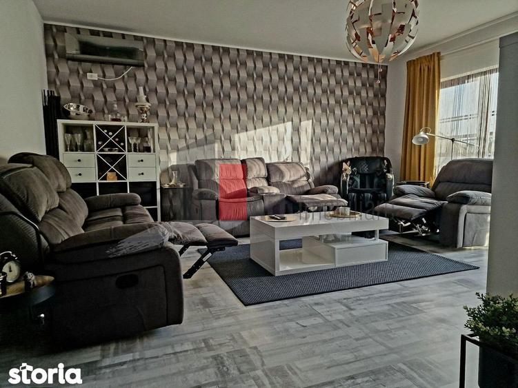 Casă cu 3 camere cu Canalizare în Central