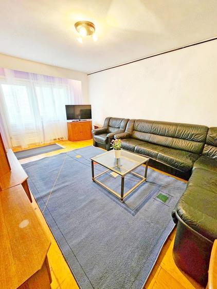 Apartament cu 4 camere semidecomandat în Dorobanților