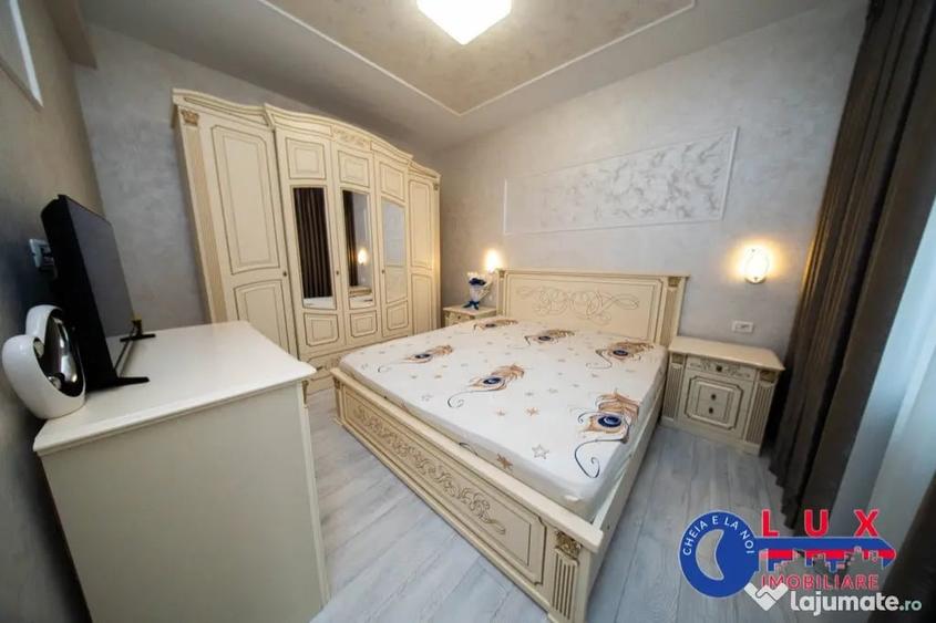 Casă cu 6 camere cu Teren 400 Mp în Babadag