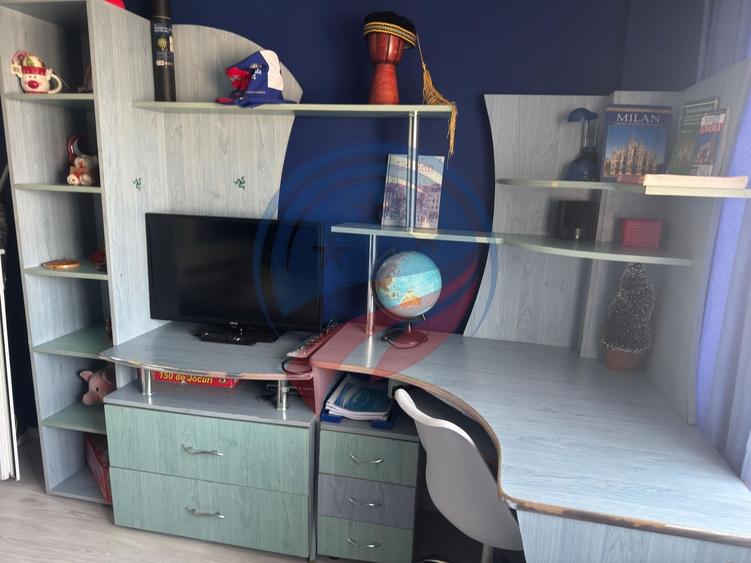 Apartament cu 2 camere decomandat în 1 Mai