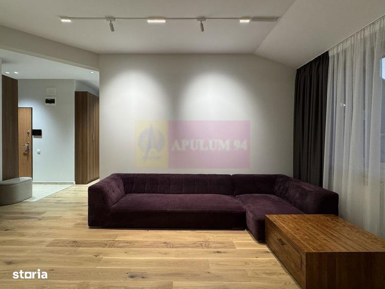 Apartament cu 3 camere semidecomandat, mobilat în Vitan
