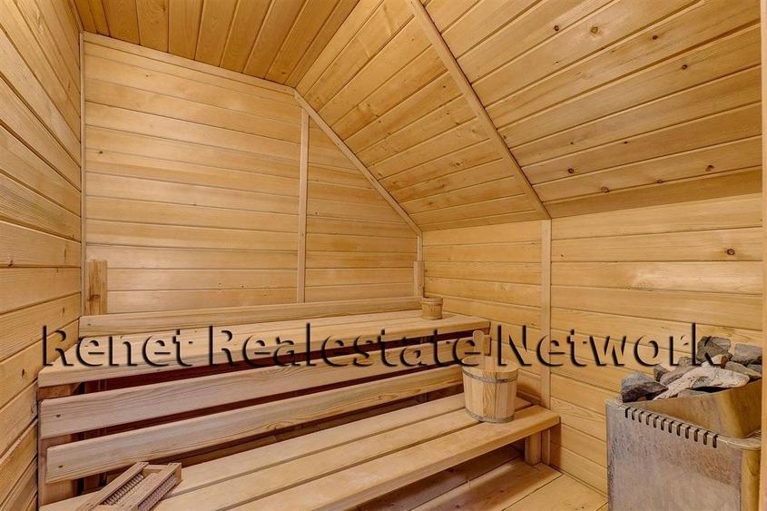 Casă cu 8 camere cu Teren 1200 Mp în Snagov