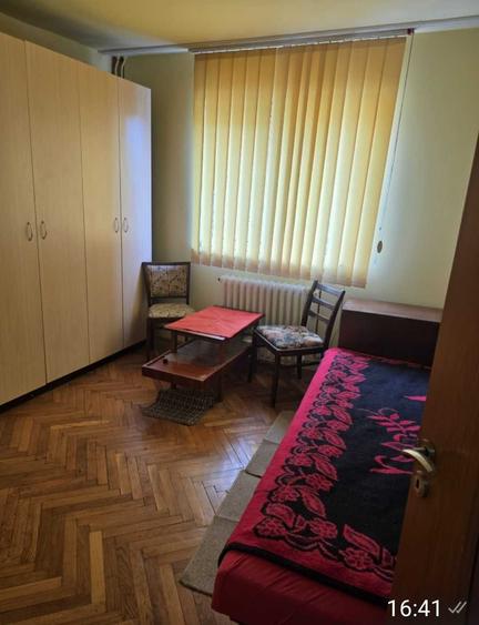 Apartament cu 3 camere semidecomandat în Șagului
