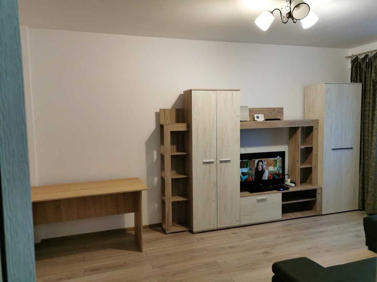 Garsonieră decomandată în Galata