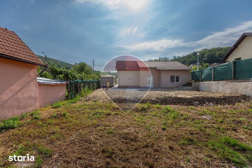 Casa renovata total cu 545 mp teren - Angarul de Sus - Medias - 3