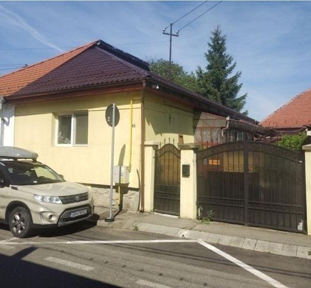 Casă cu 4 camere în Lazaret