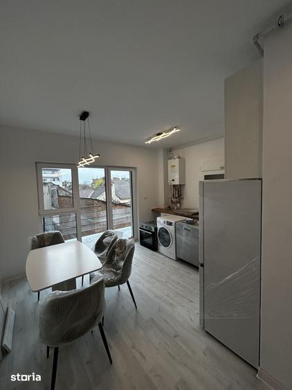 Apartament cu 2 camere în Intim