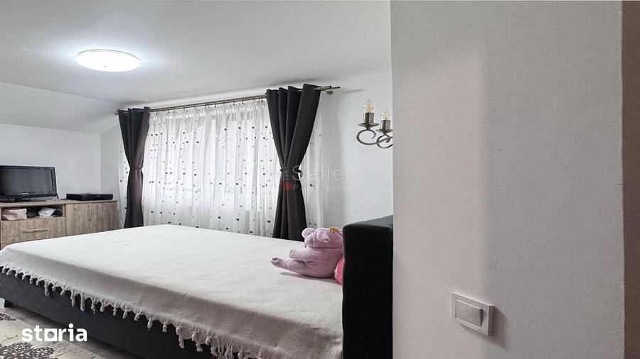 Casă cu 5 camere cu Teren 700 Mp în Central