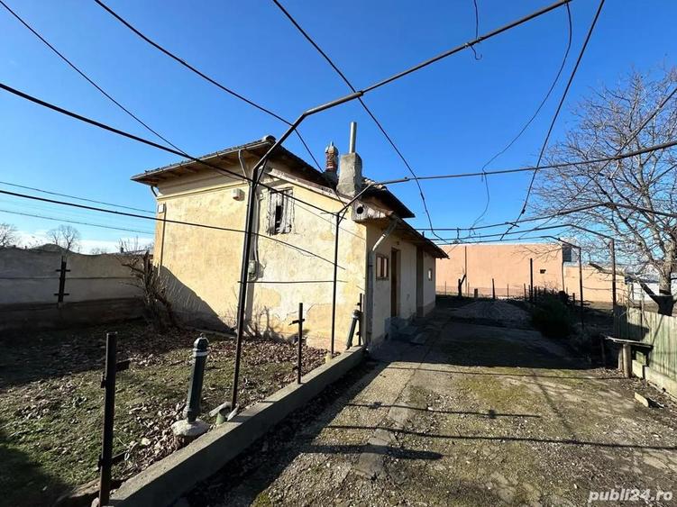 Casă cu 4 camere în Central