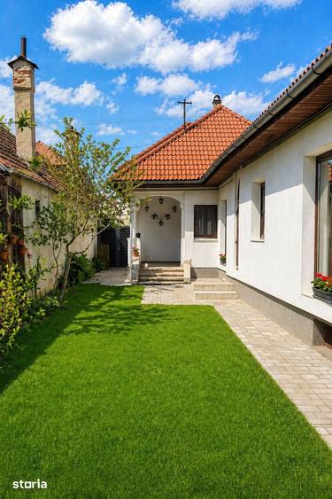 Casă cu 4 camere cu Teren 350 Mp în Central