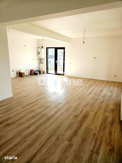 Casă cu 3 camere cu Teren 350 Mp în Bârnova