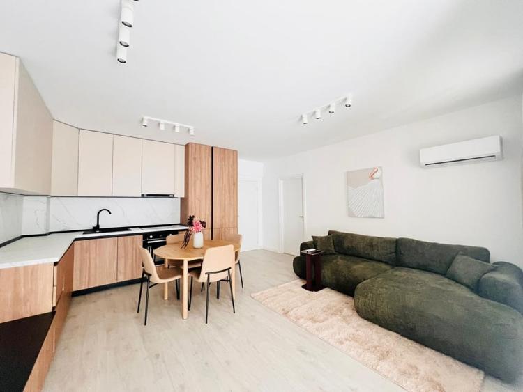 Apartament cu 2 camere semidecomandat, mobilat în Pipera