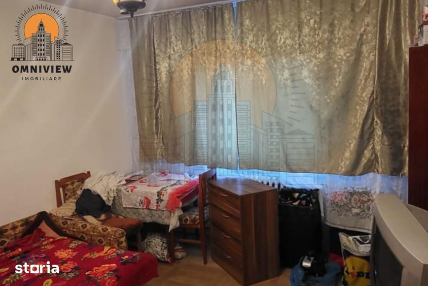 Garsonieră decomandată în Tractorul