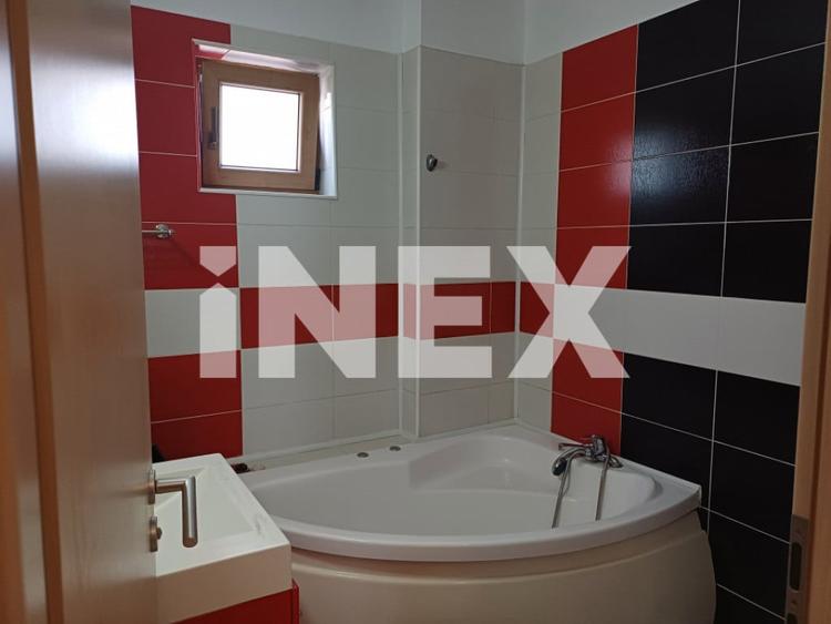 Apartament cu 3 camere decomandat în Ultracentral