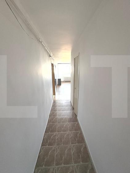 Apartament cu 3 camere decomandat, mobilat în Central