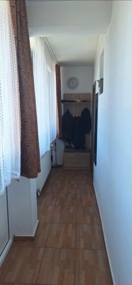 Apartament cu 3 camere decomandat în Tunari