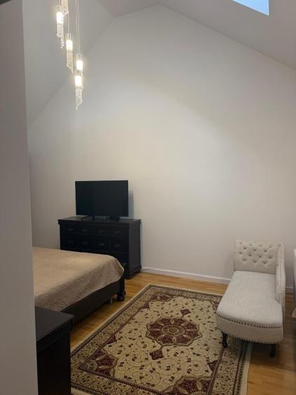 Apartament cu 4 camere, mobilat în Iris