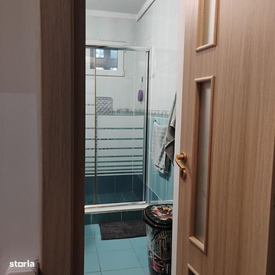 Apartament cu 3 camere decomandat în Brâncoveanu