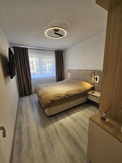 Apartament cu 2 camere semidecomandat în Cetatea