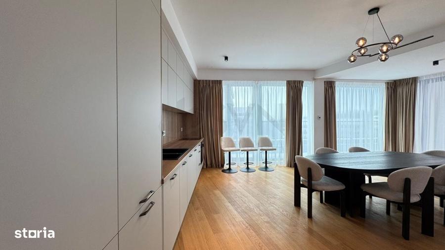 Apartament cu 4 camere în Central