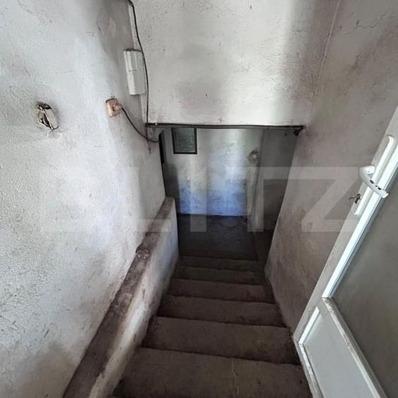 Casă individuală cu 5 camere cu Canalizare în Moșnița Veche