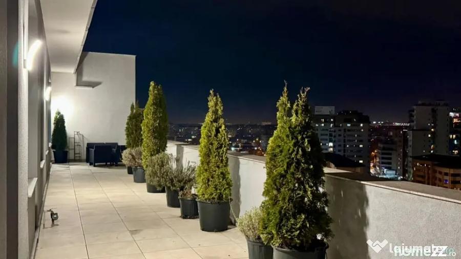 Apartament cu 5 camere decomandat în Mihai Bravu