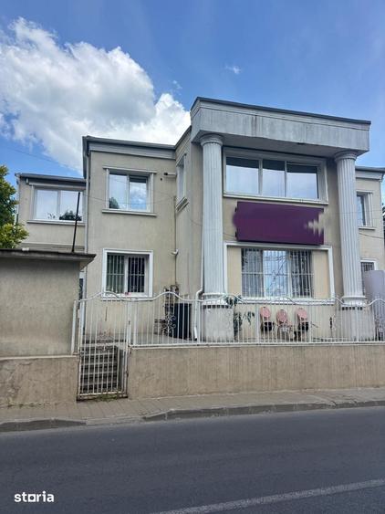 Casă cu 4 camere cu Teren 5 Mp în Copou