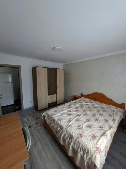 Garsonieră decomandată în Central