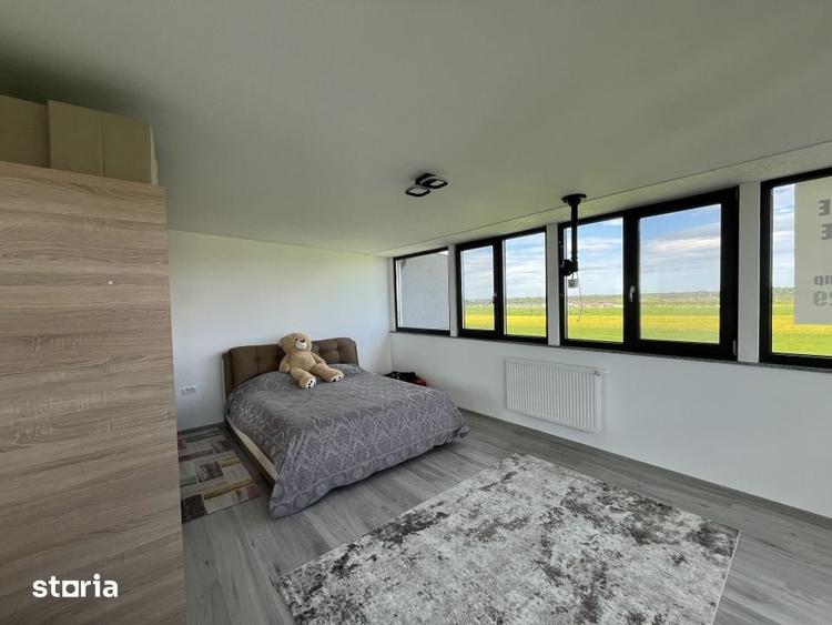Apartament cu 3 camere decomandat în Agigea