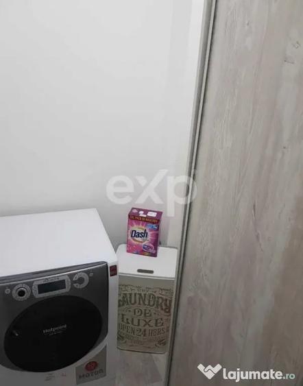Apartament cu 3 camere semidecomandat în Florești