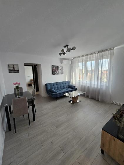 Apartament cu 3 camere decomandat în Bălcescu