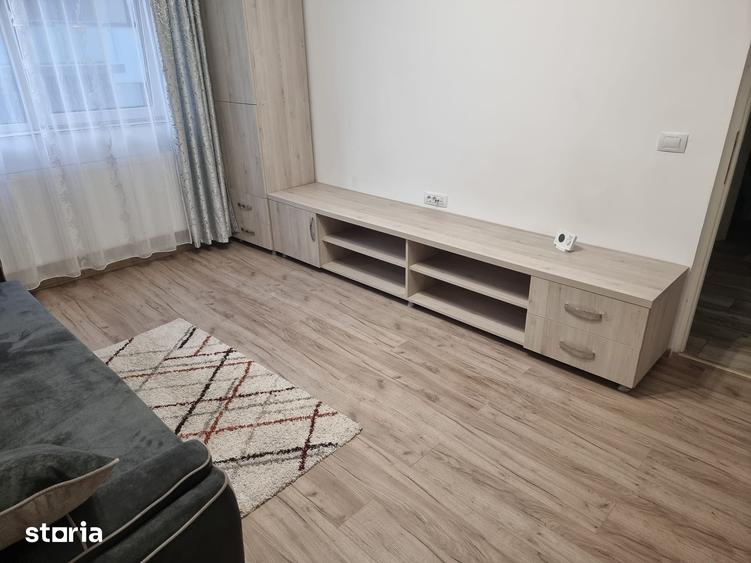 Garsonieră decomandată în Galata