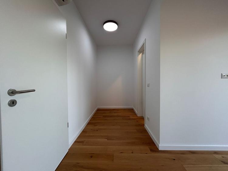 Apartament cu 2 camere semidecomandat, mobilat în Băneasa