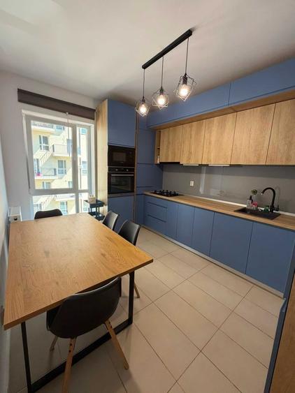 Apartament cu 2 camere decomandat în Central