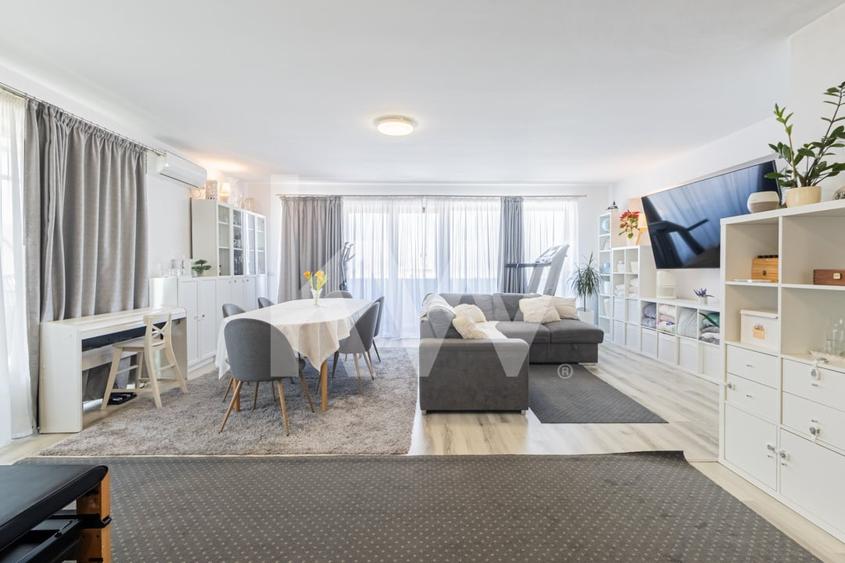Apartament cu 5 camere decomandat, mobilat în Noua