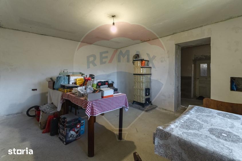 Casă cu 3 camere cu Teren 609 Mp în Părău