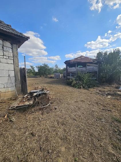 Teren de 5400 mp, în Fegernic