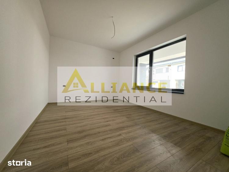 Casă cu 4 camere cu Teren 356 Mp în Central