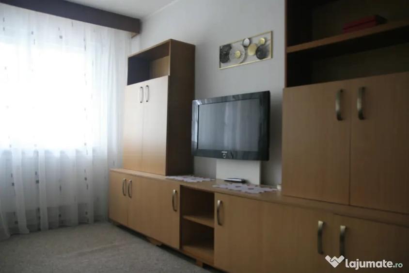 Apartament cu 3 camere decomandat în Tomis Nord