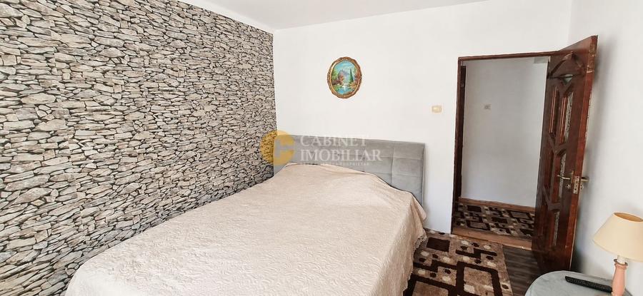 Apartament cu 2 camere decomandat, mobilat în Tomești