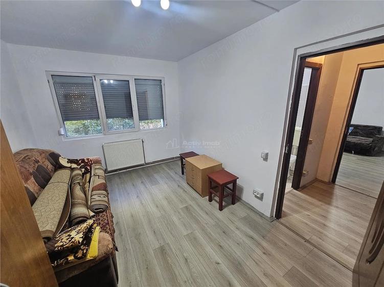 Apartament cu 2 camere semidecomandat în Cuptoare (Reșița)
