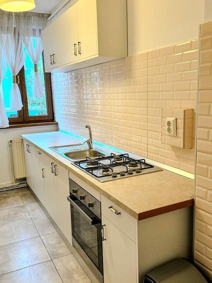 Apartament cu 3 camere de vânzare în zona Central - 8